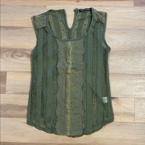 Green Lace Detail Sleeveless Top